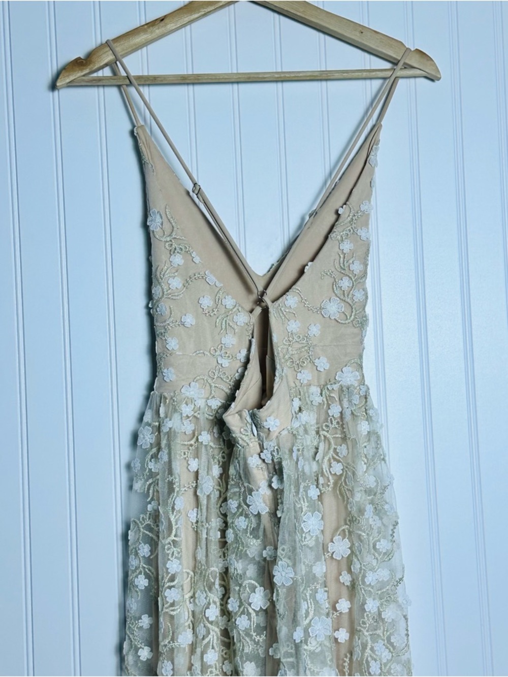 Altar’d State Maxi Dress Ivory Caledonia Strappy Floral Overlay Womens Size M - Picture 10 of 12